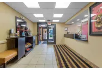 Motel 6 Buffalo Amherst, NY - 주차장