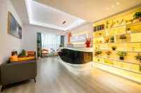 Fimo FLORA · Sky Wild Retreat · Cloud Serenity Panorama Hotel - 2-Star