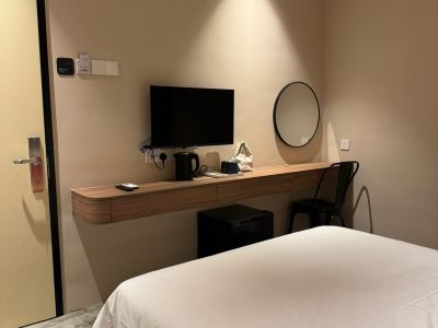 USJ NPW New PinkWay Hotel