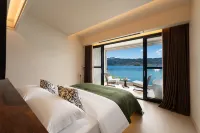 Chunshi · Xitang | Begonia Gallery · Premier Lakeview Holiday Courtyard (Daluoshui, Lugu Lake) - Gym