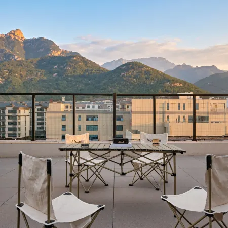 Guanlan Hotel