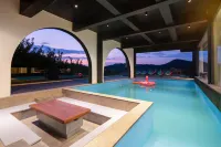 HANDEL RETREAT - Pools