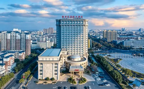 New Century International Hotel (Wuyue Square Branch, Tianchang Municipal Government) - parking