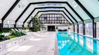 Paxtonz Premium Suites Petaling Jaya by BYON - Kolam Renang