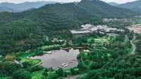 Howard Johnson Dongqian Lake  Plaza Ningbo（Erling Mountain Hot Spring） - น้ำพุร้อน