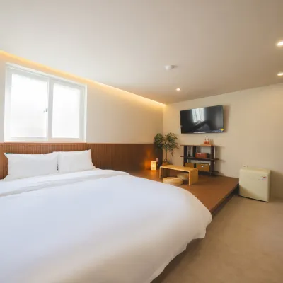 Dadam Hotel 鄰近水原體育綜合體的酒店