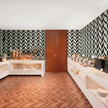 Borrman Hotel (Guangzhou Railway Station Sanyuanli Metro Station Store)