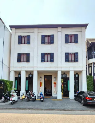 99 the Gallery Hotel Hotel dekat Thai Lanna Church