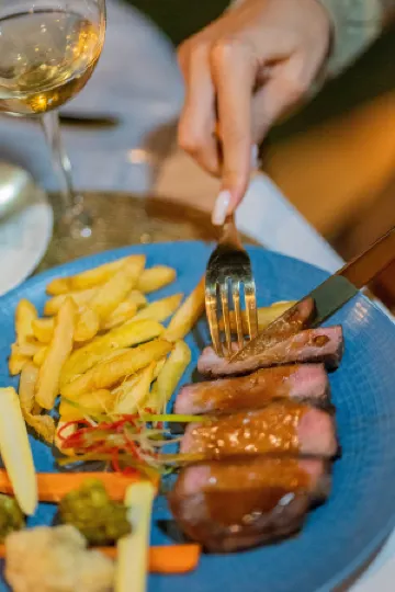 The Jimbaran Villa by Ini VIE Hospitality Отели рядом с достопримечательностью «Pantai Muaya»