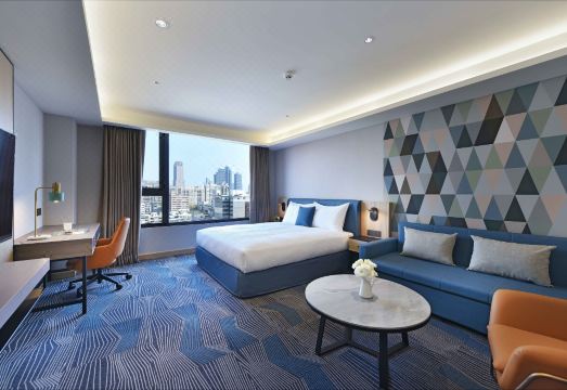 풀론 포시텔 로비