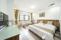 Shanghai Blue House Business Hotel