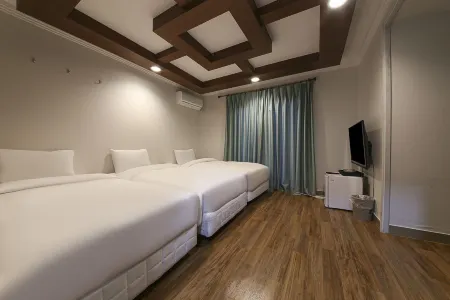 Navis Hotel