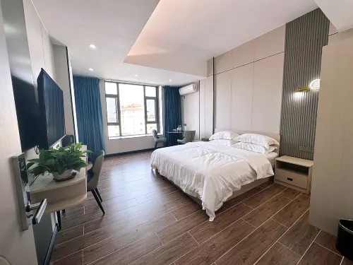 Zhaoqing Xinyu Boutique Apartment - วิวภูเขา