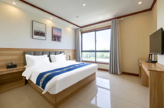 Qinjing Hotel (Xi'an Terracotta Warriors and Horses Scenic Area)