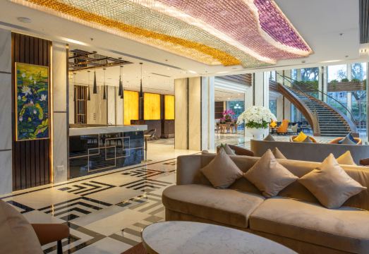 윈덤 가든 하노이 수영장 전경