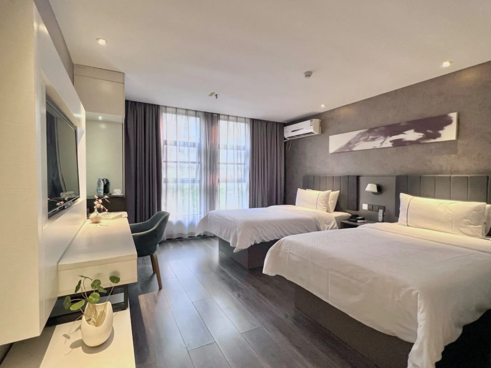 Homeinn Ease Hotel (Guangzhou Luoxi Bridge Xiajiao Subway Station) Kamar Photos