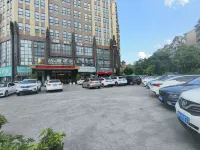 James Joyce Coffetel(Nanchong Xihua NormaUniversity Meteorological Park ) - parking