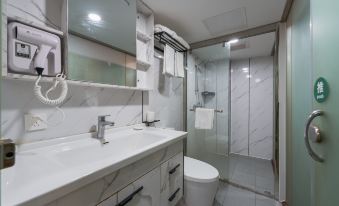 GreenTree Express Inn (Shanghai Gucun Park)