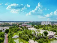 Vienna 3 Best Hotel (Pingshan County Government Mahu Park) - parking