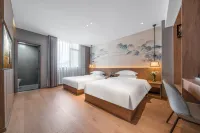 Jinyi Hotel (Wushan Xiaosanxia Branch) - parking