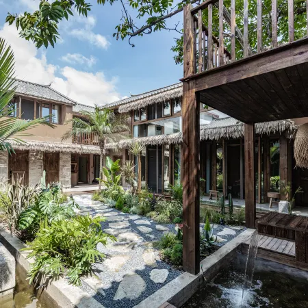 Yangheguang Yinshe Courtyard (Dali Ancient City)