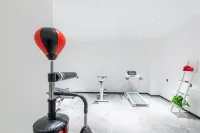 Enze Hotel (Provincial Children's Hospital East Second Ring Taihe Plaza) - Esports