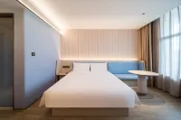 HanTing Hotel (Nanchang Wanli Zhaoxian Avenue) Hotels in Meiling Scenic Aera