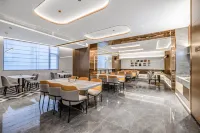 如家精選飯店（上海陸家嘴商城路地鐵站店） - 3 星級