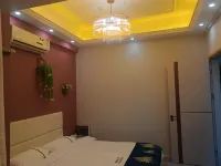 Xingyue Homestay (Zhuangyuanfu Store, Tiaoshan Street)