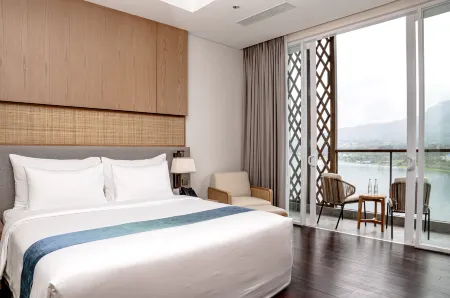 Marianna Resort & Convention Tuktuk – Samosir, Marclan Collection Отели в г. Samosir Regency