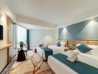 Orient Hotel Xi'an (Shaanxi History Museum Xiaozhai Subway Station) Hotels near Yanta