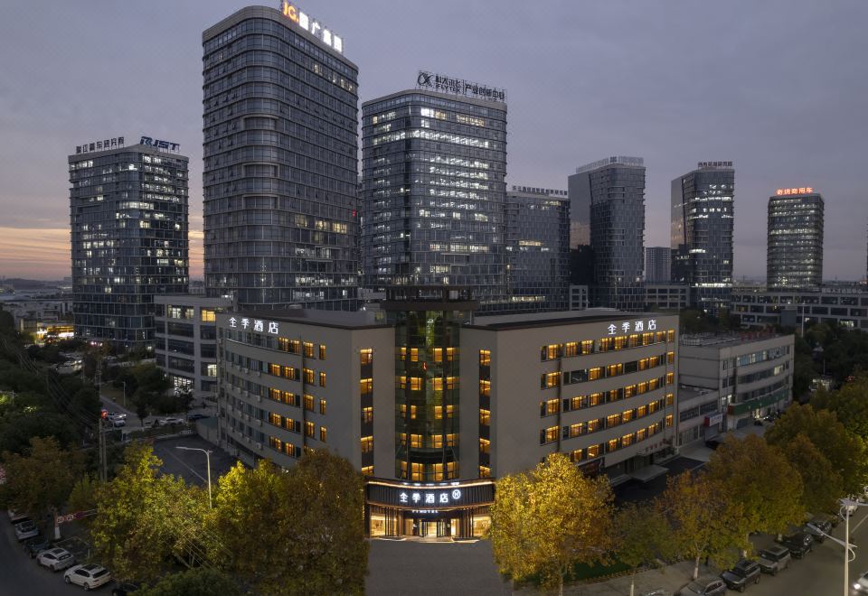 hotel overview picture