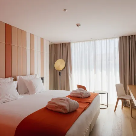 Lumen Hotel & the Lisbon Light Show