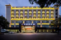 Mingquan Light bamboo Hotel