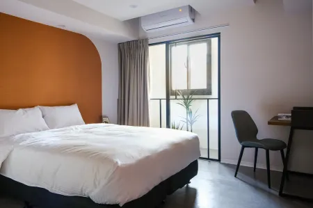 Giant Rich Hotel Отели рядом с достопримечательностью «Yonglian Temple»