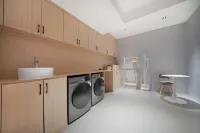 Yunqi Star Hotel (Neijiang Wanda Plaza High-speed Railway Station) Hotels in Neijiang