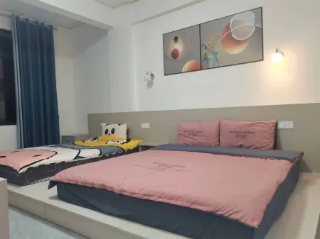 Happy Apartment Отели рядом с достопримечательностью «Guiping East Tower»