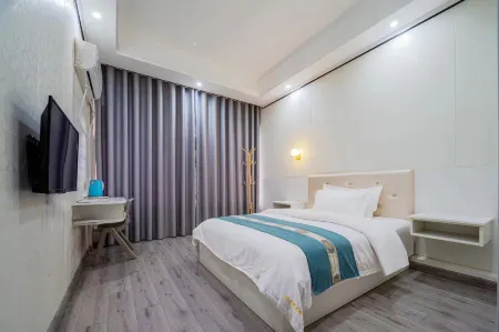 Yongzhou Tongcheng Hotel Отели рядом с достопримечательностью «Chaoyangyan»