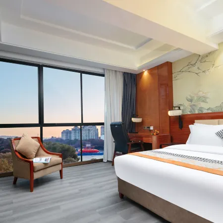 Bocheng Holiday Hotel (Yueyanglou District Nanhu Plaza Branch)