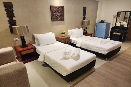 Kim Hotel at Bangplong Отели в г. Phra Samut Chedi