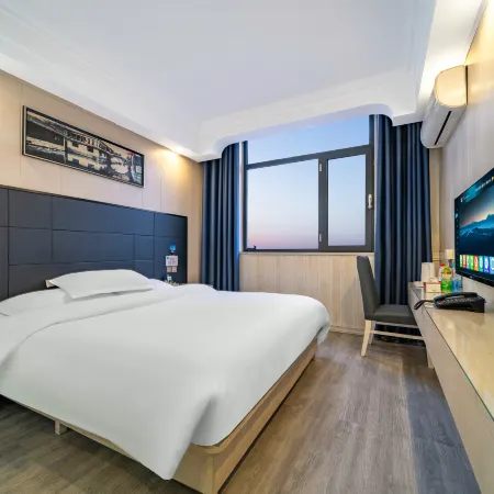 Naya Chain Hotel (Zhoukou Huanghe Road Shop)