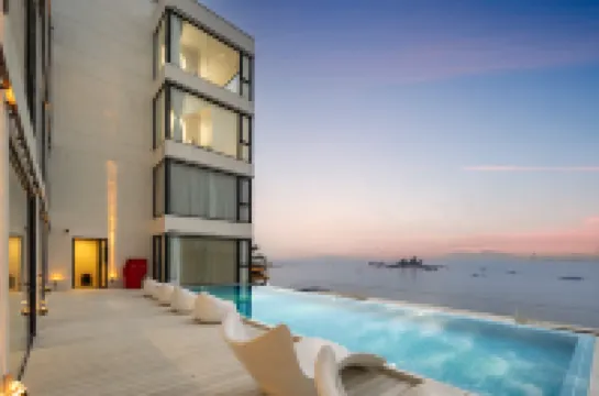 Moon'n Land Seaview INN