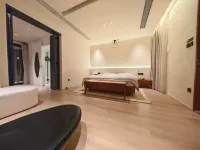Mingyue Hotel (Miluo) 미뤄 호텔