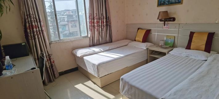 Baicaoling Hotel Hotels in Dayao