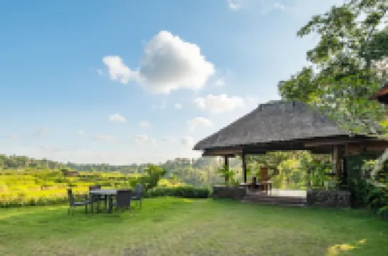 Semana Residences by Cove Hotels in der Nähe von Jual janur P.iluh