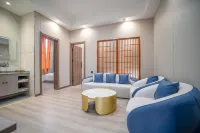 Colorful Danxia Flower House Hotel Hotels near Linze Railway Station