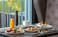 Leonardo Royal Hotel Munich - breakfast