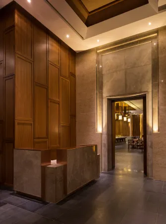 21° Holiday Hotel Отели рядом с достопримечательностью «Guilin University of Electronic Technology Beihai Campus»