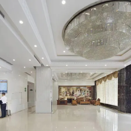 Vienna Classic Hotel (Lanshan Dongyun)