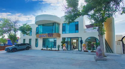 Huocheng Ziyou Homestay